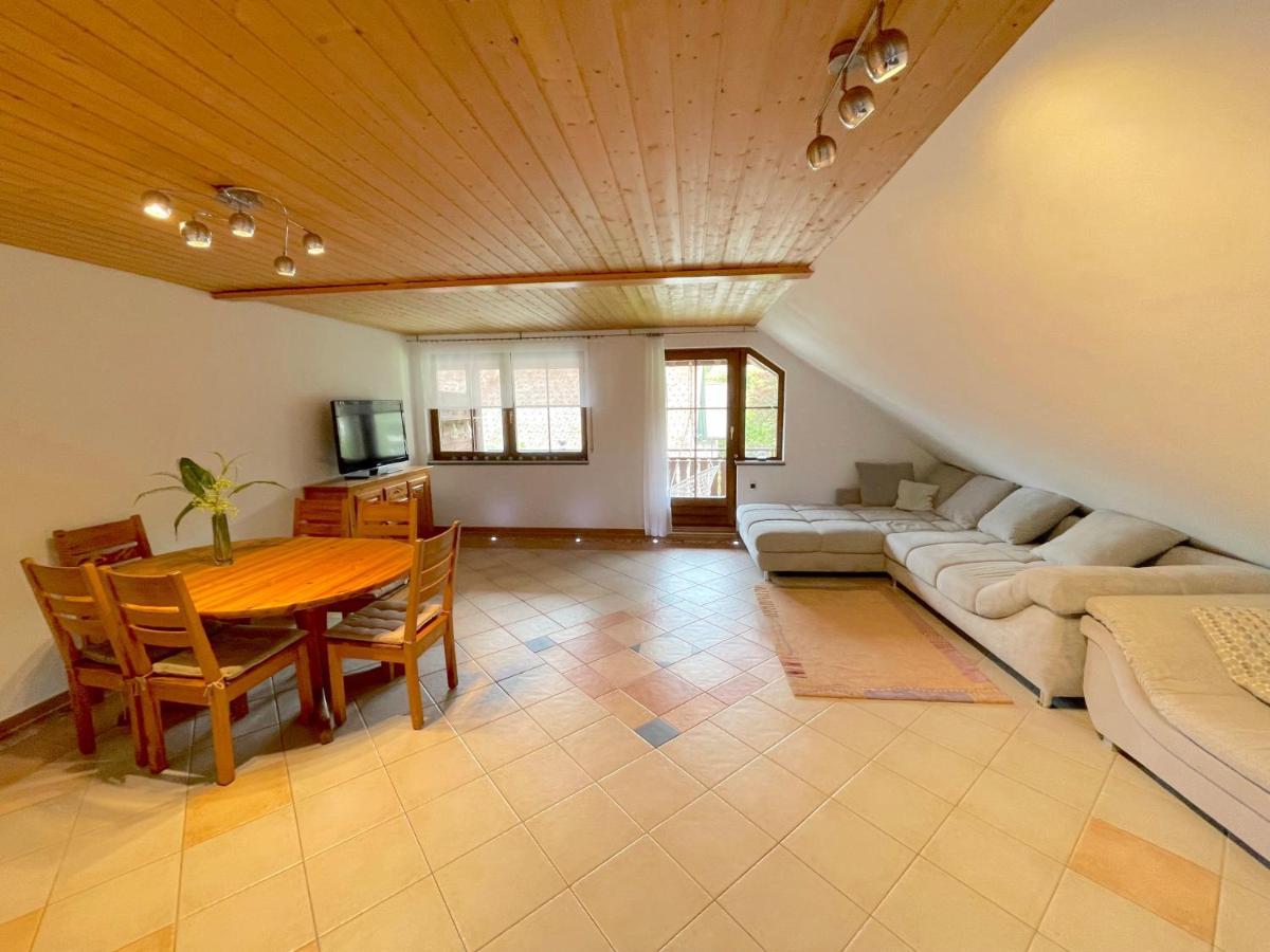 Geraeumiges Maisonette Apartment Тодтмос Екстер'єр фото