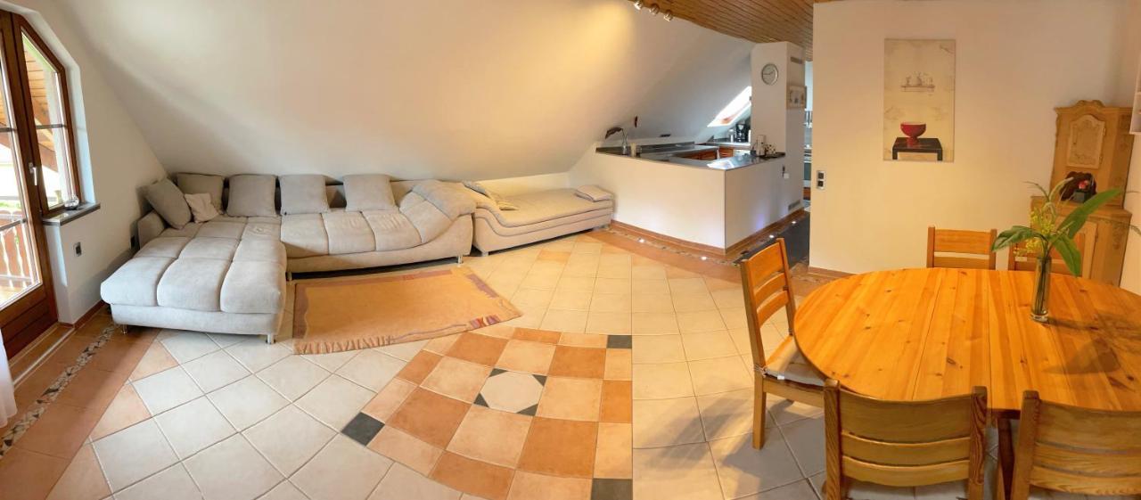 Geraeumiges Maisonette Apartment Тодтмос Екстер'єр фото